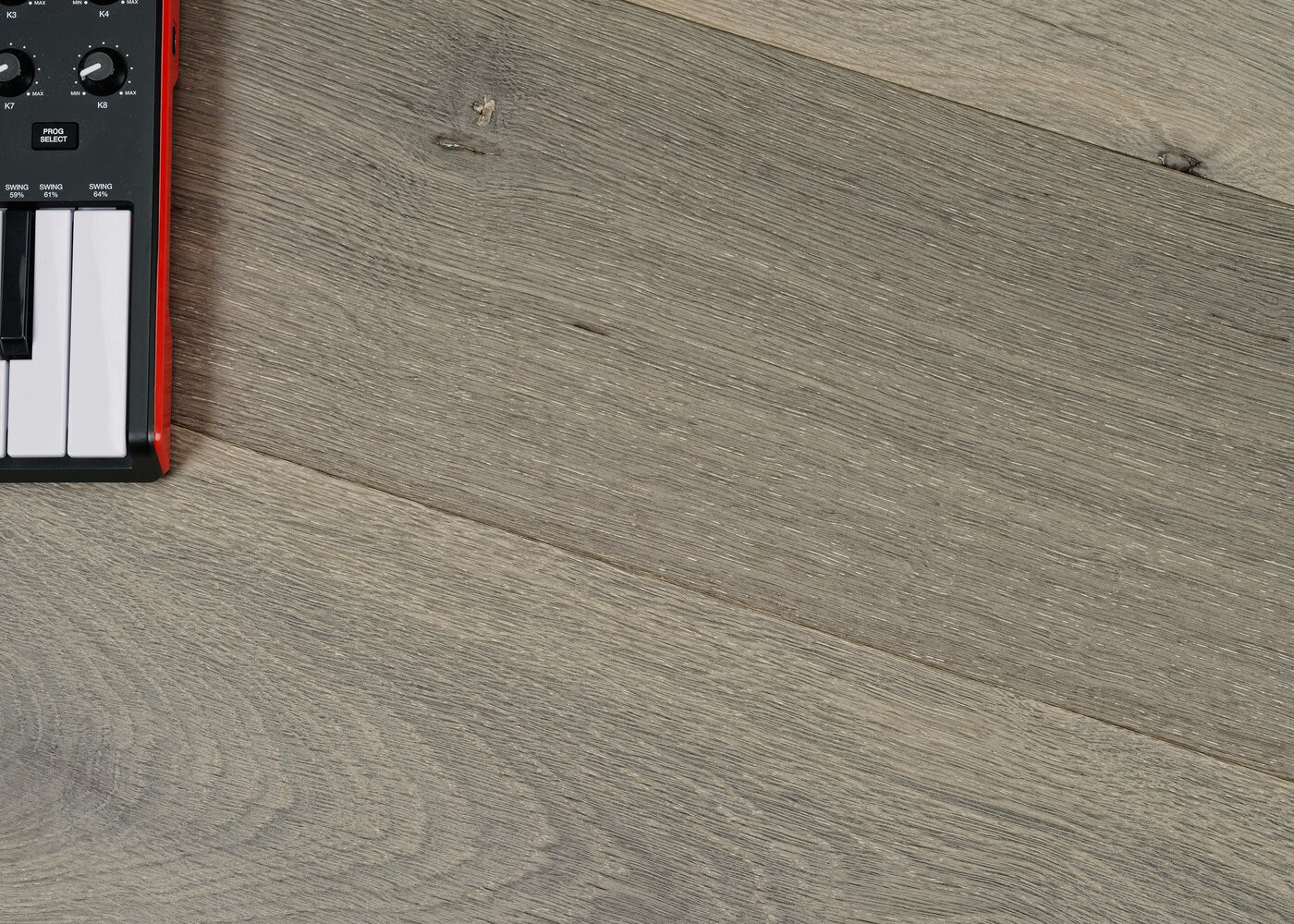 Parquet chêne massif BARBADE vieilli huile aqua 15x120-200x1800-2700x140-220x1800-2700