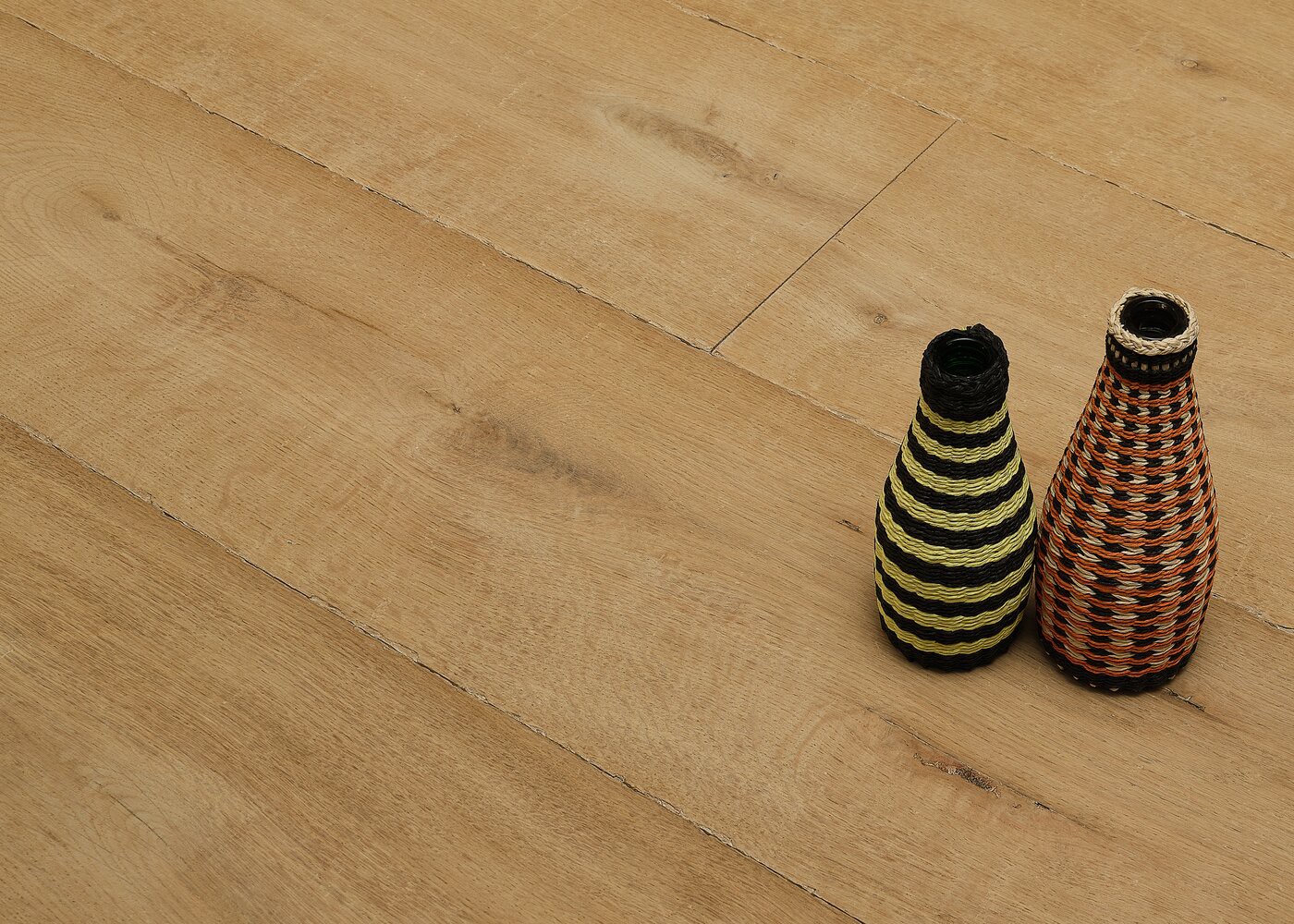 Parquet chêne massif CORDOUE brossé GO2 huile aqua 15x140-200x1500-2500