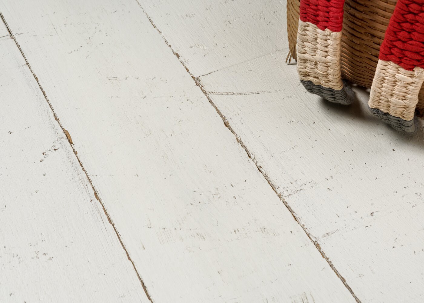 Parquet chêne massif PEINT VIEUX BLANC vieilli huile cire 15x120-200x1800-2700x140-220x1800-2700
