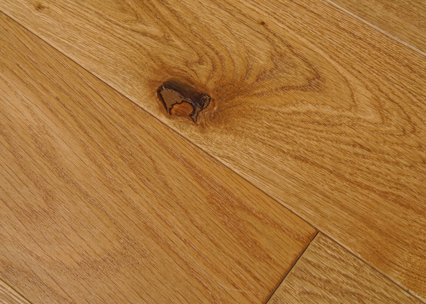 Parquet massif chêne ODÉON mélange PR/RU 14x140x400-1300