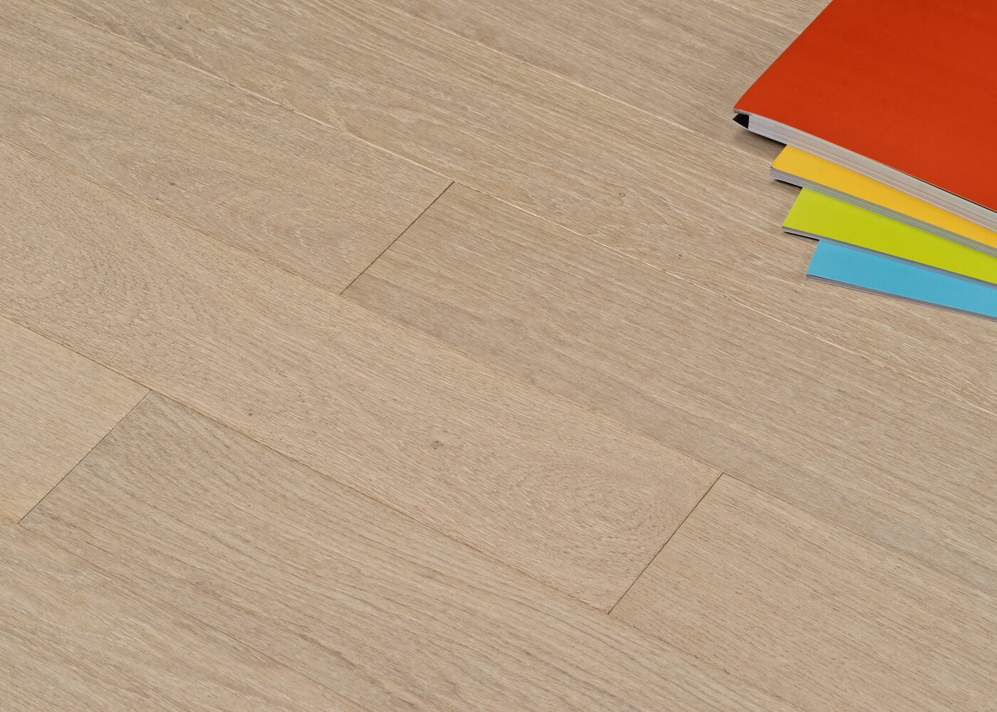 Parquet massif chêne COPENHAGUE PRBis GO4 14x120x350-1800