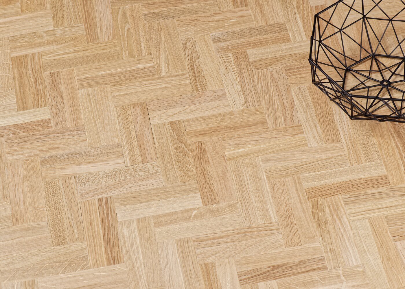 Parquet ch&ecirc;ne massif Mosa&iuml;que B&acirc;ton Rompu Premier brut lames de 8x120 mm, dalle de 384x384 mm