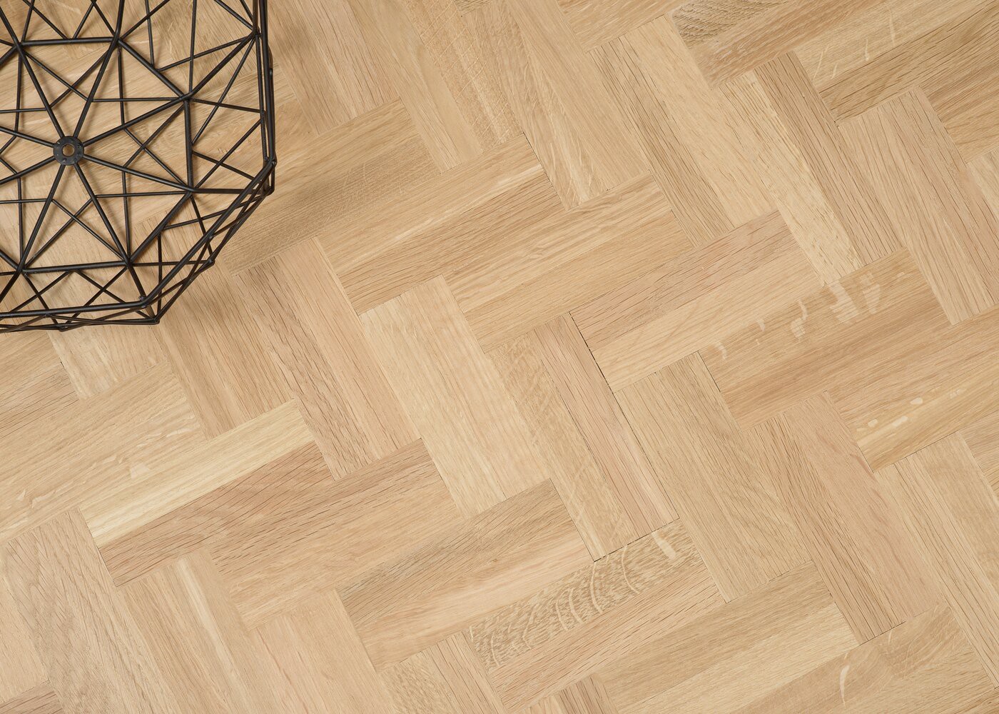 Parquet ch&ecirc;ne massif Mosa&iuml;que B&acirc;ton Rompu Premier brut lames de 8x120 mm, dalle de 384x384 mm