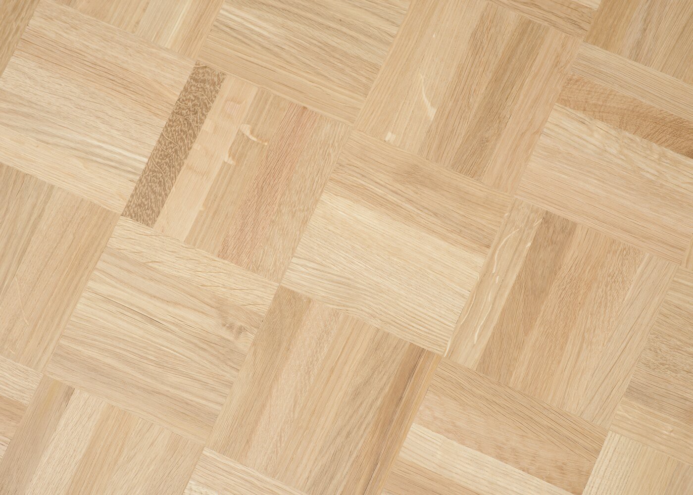 Parquet ch&ecirc;ne massif Damier brut Premier 5 lames de 120 mm/carr&eacute;, dalle de 480x480
