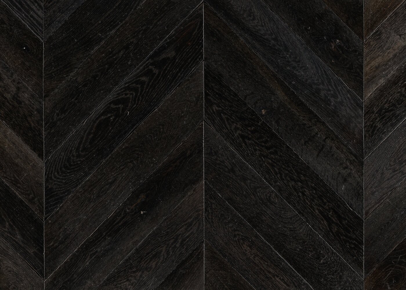 Parquet chêne massif SHEFFIELD Point de Hongrie vieilli huile cire 15x120x650(PàT) 45°