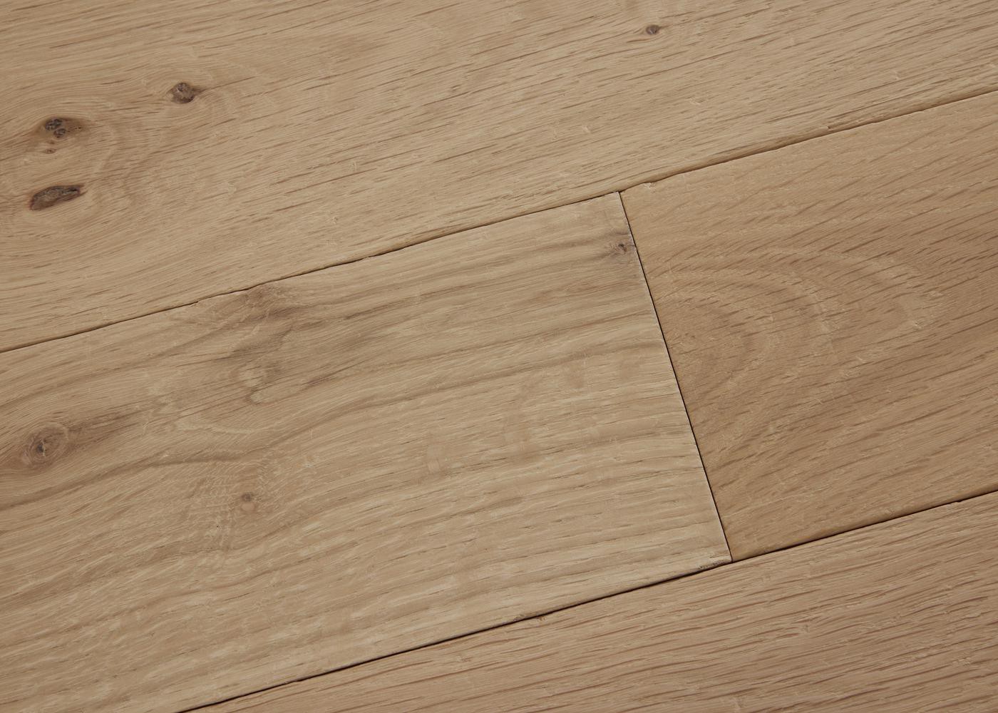 Parquet chêne massif GRENADE Elégance vieilli vernis aqua 14x110x500-2000