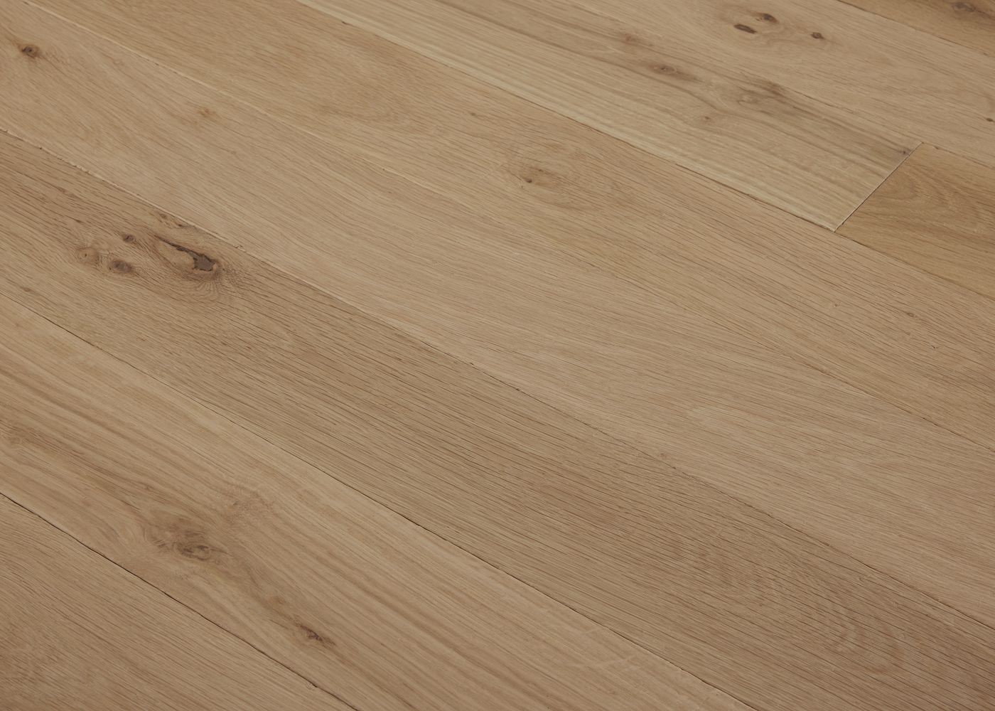 Parquet chêne massif GRENADE Elégance vieilli vernis aqua 14x110x500-2000