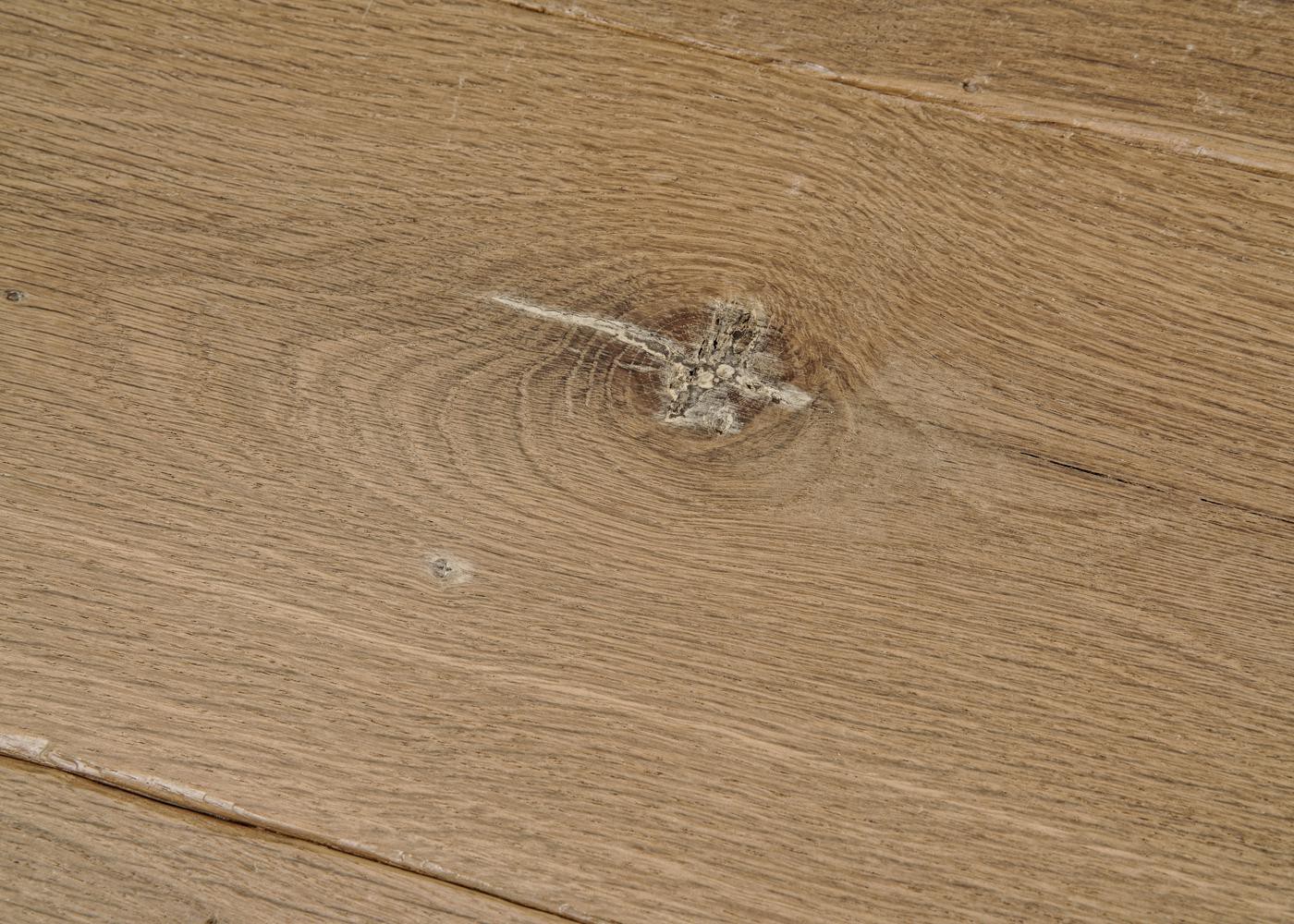 Parquet chêne massif GASPARD Elégance vieilli vernis aqua 14x110x500-2000