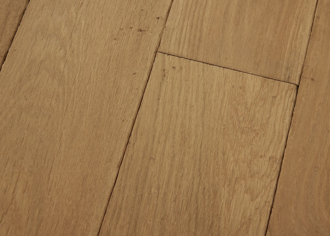 Parquet chêne massif TOLEDE Elégance vieilli vernis aqua 14x110x500-2000