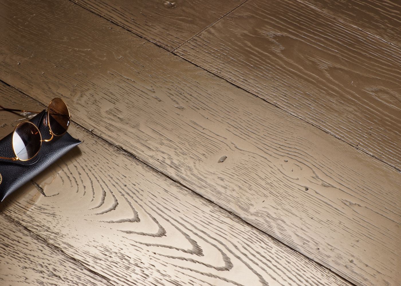Parquet chêne contrecollé G2 Métal GOLD PEFC brossé vieilli 15x160x1200-2300