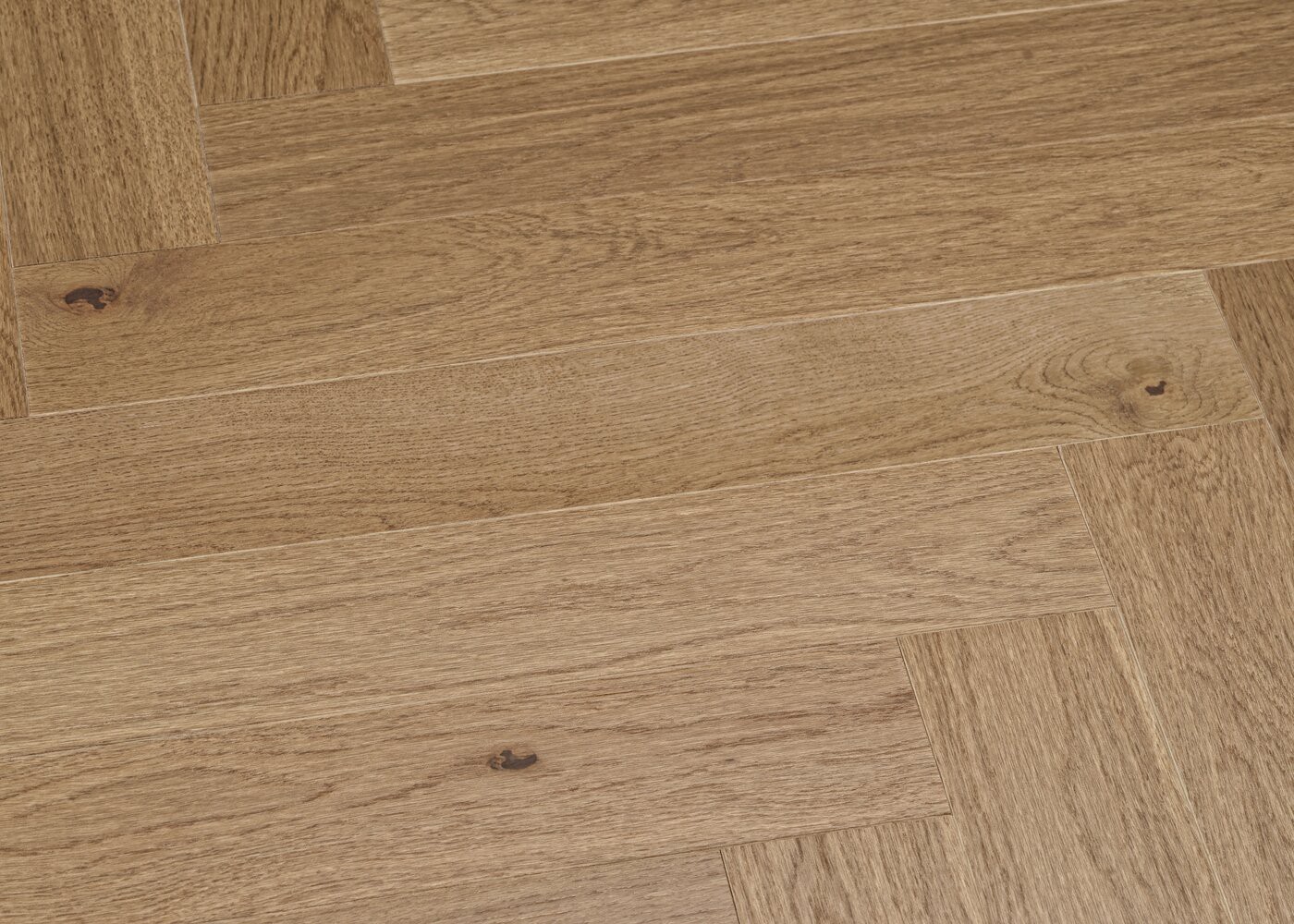 Parquet chêne contrecollé BUZENVAL Bâton Rompu brossé huile UV Elégance support HDF 12x92x610