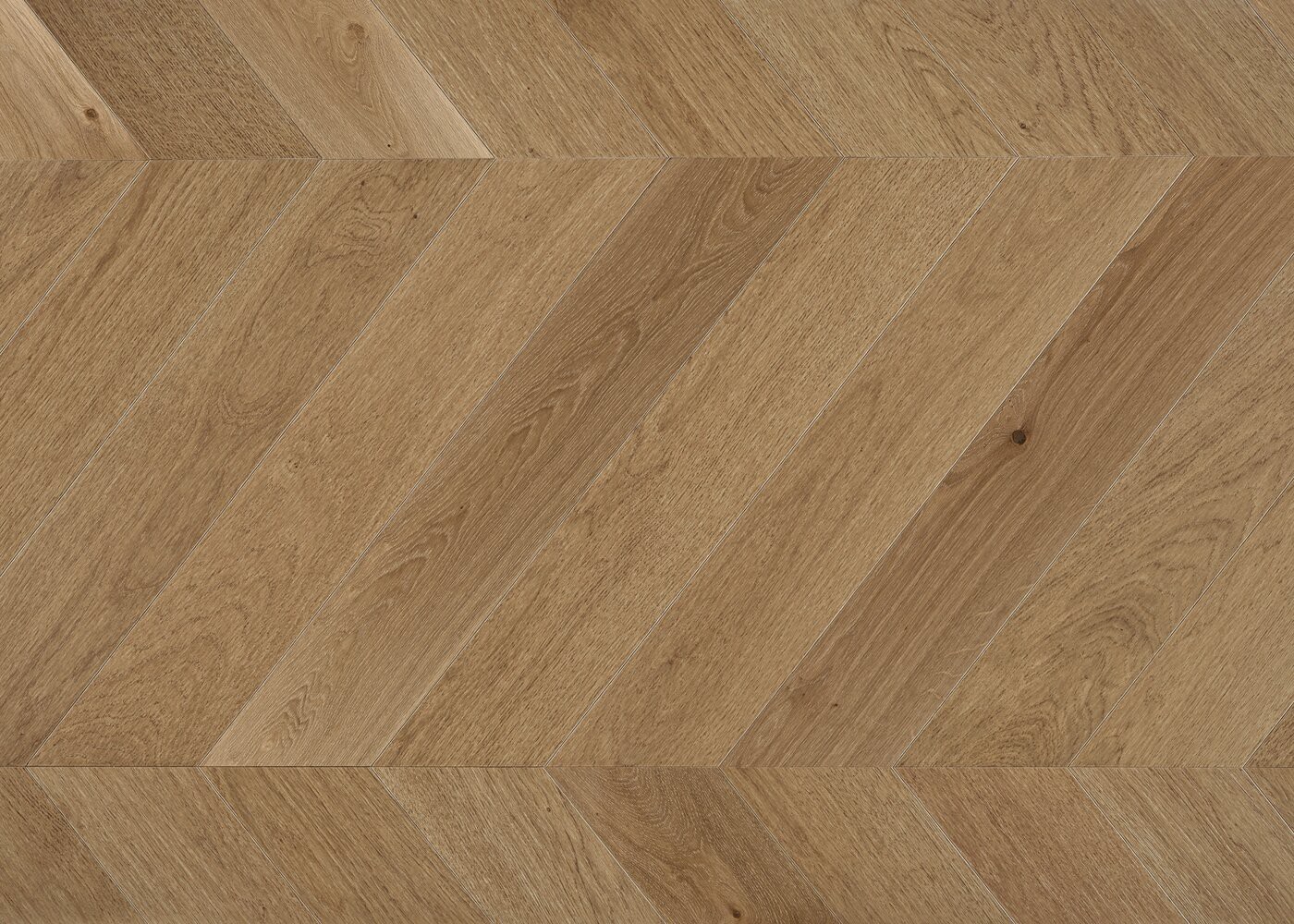 Parquet chêne contrecollé BUZENVAL Point de Hongrie brossé huile UV Elégance support HDF angle 45° 12x92x600