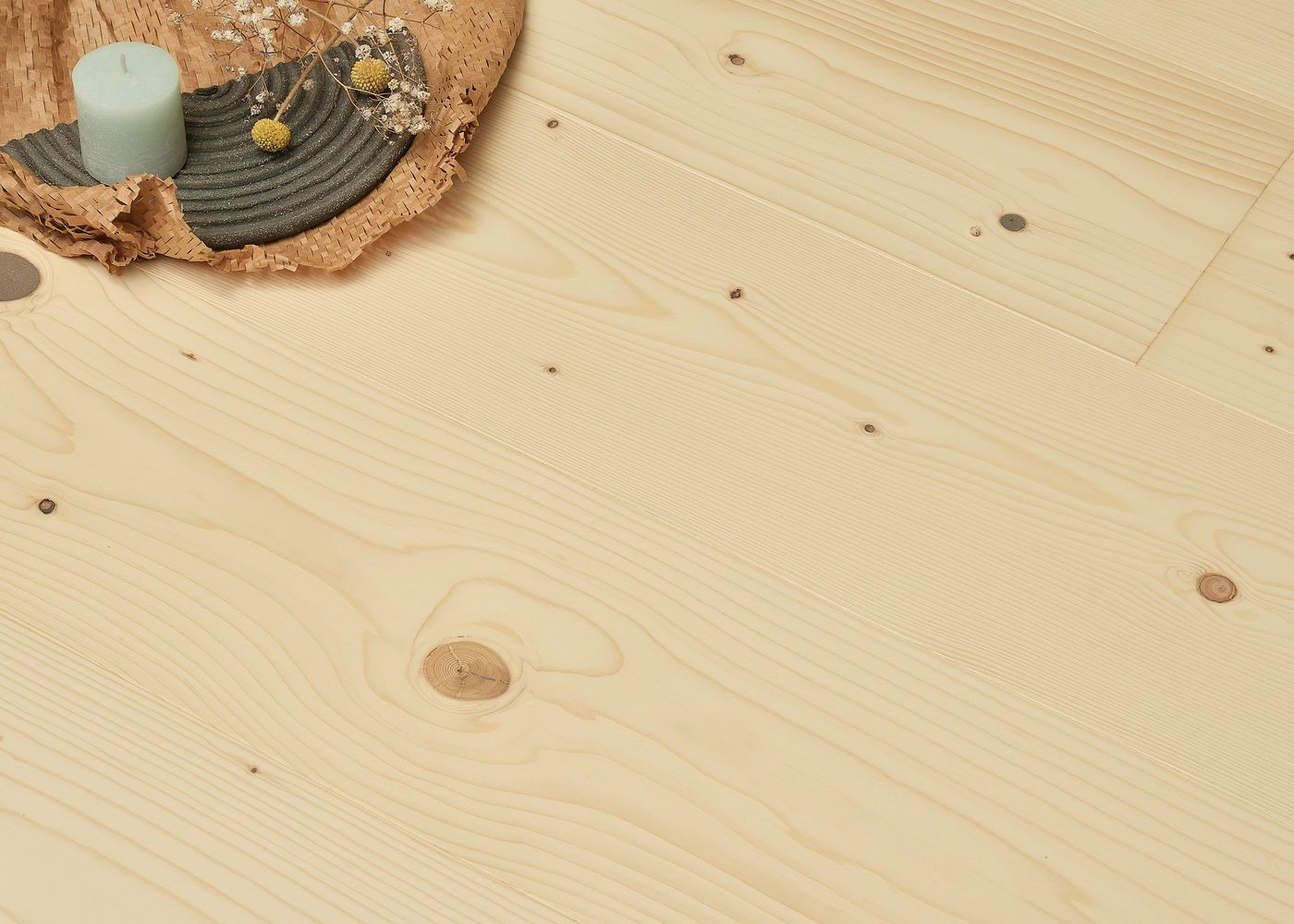 Parquet Epicéa contrecollé brossé Matière huilé BLANC LEGER 15x192x2400