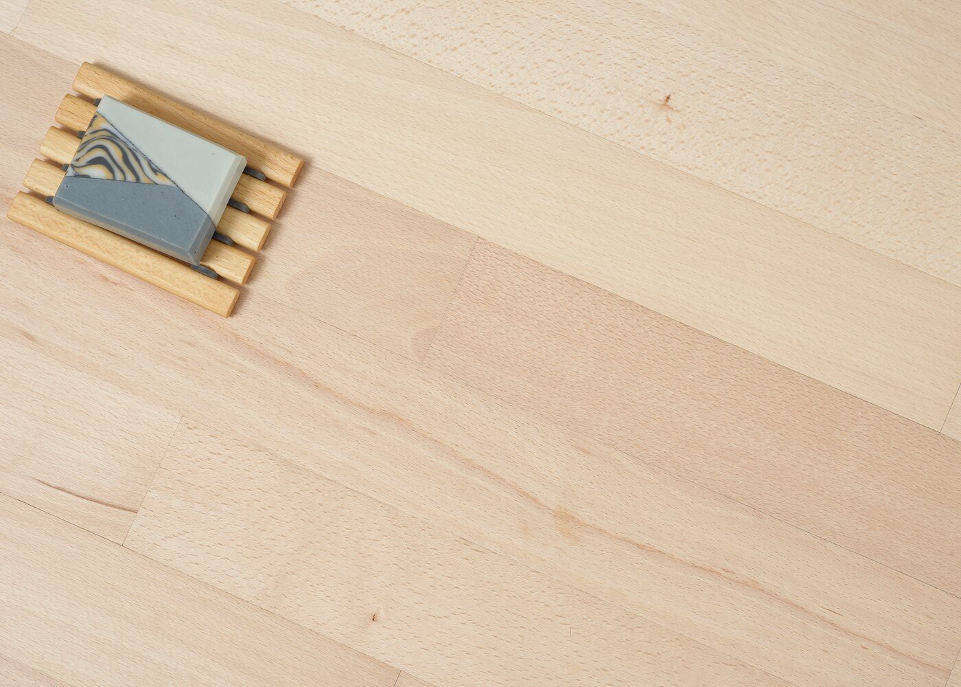 Parquet hêtre massif Brut Premier NF 23x110x600-2000