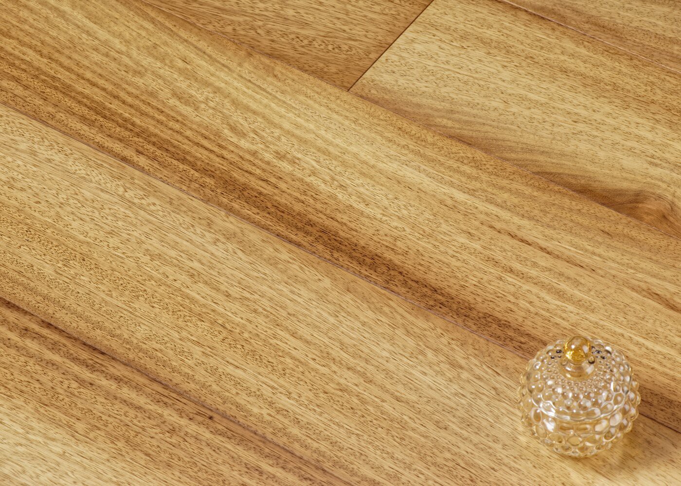 Parquet Iroko contrecollé vernis mat 120x10x500-1500