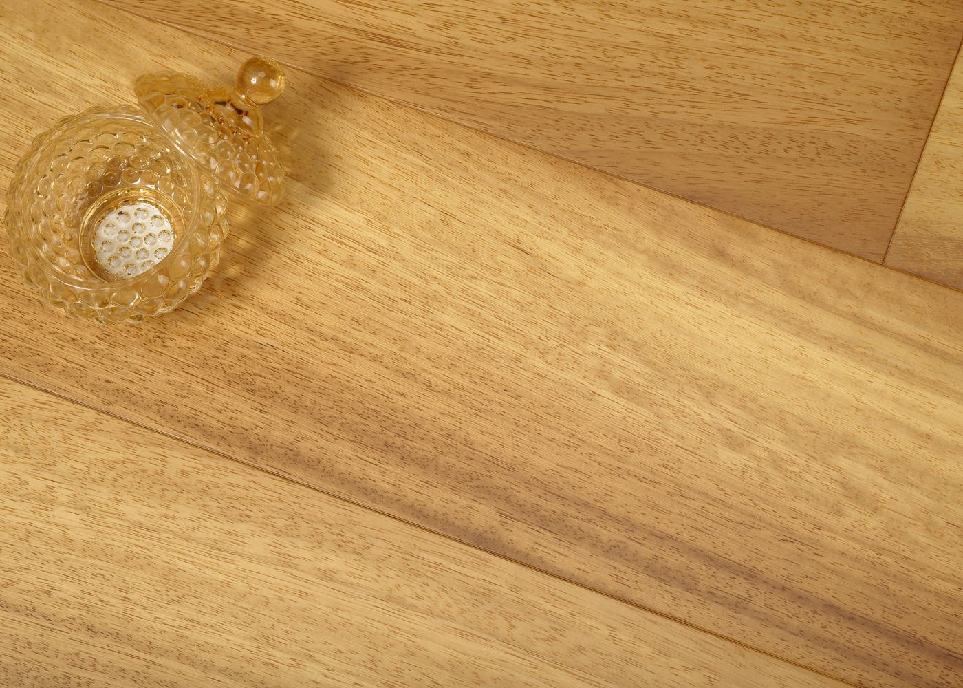 Parquet Iroko contrecollé vernis mat 120x10x500-1500