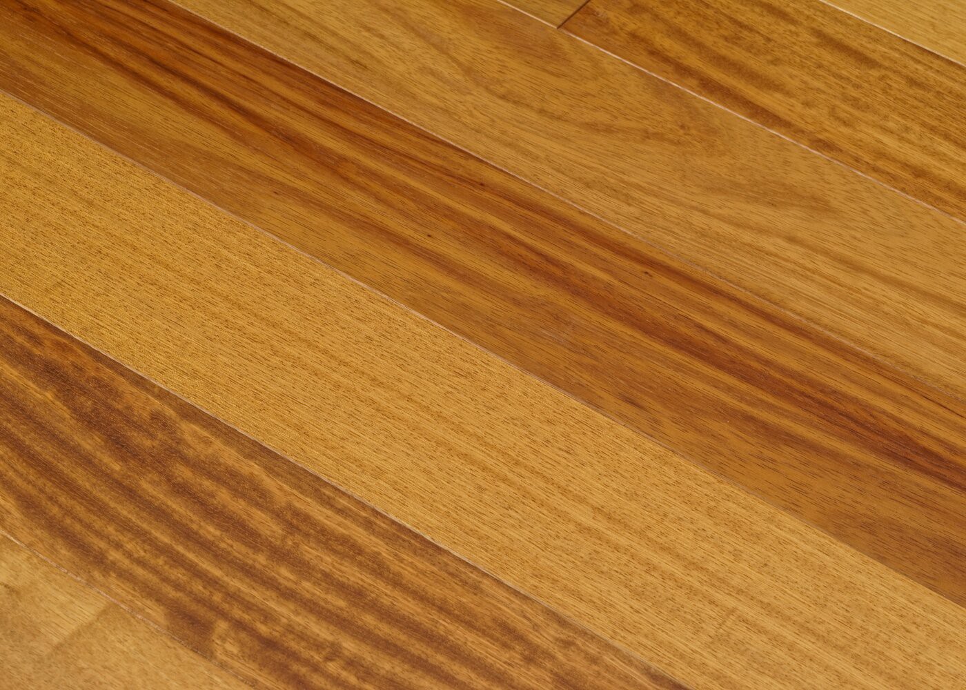Parquet Iroko massif Premier G04 huilé 14x90x350-1200
