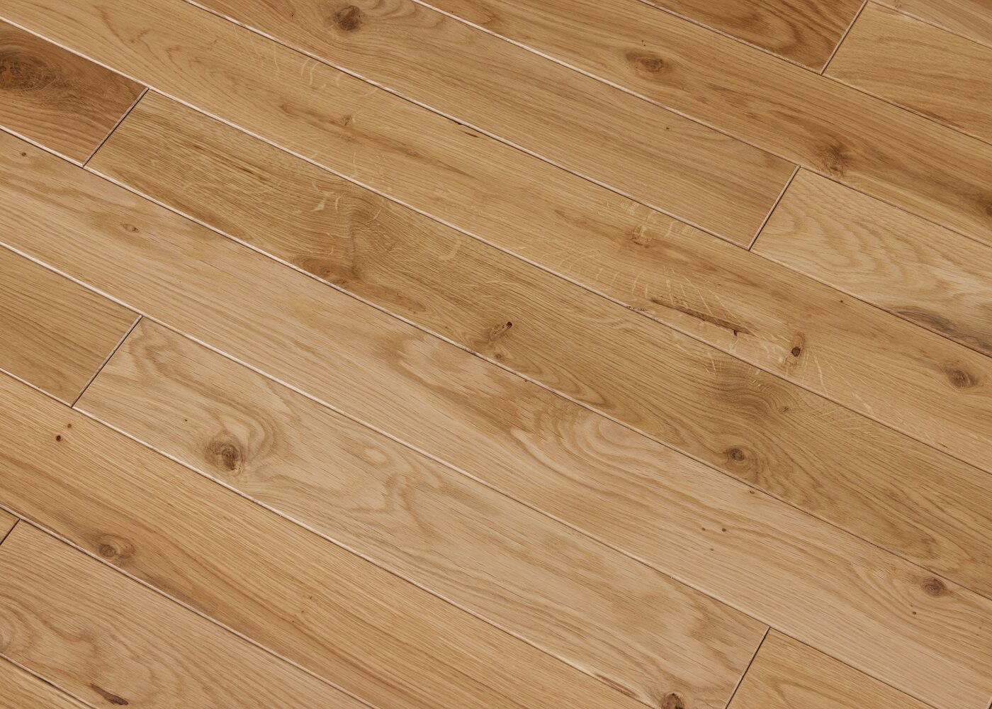 Parquet chêne massif RONDA Élégance brossé vernis mat 14x70x250-1200