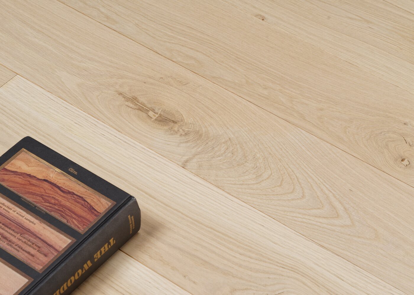 Parquet chêne massif Brut Chalet NF 14x90x1400