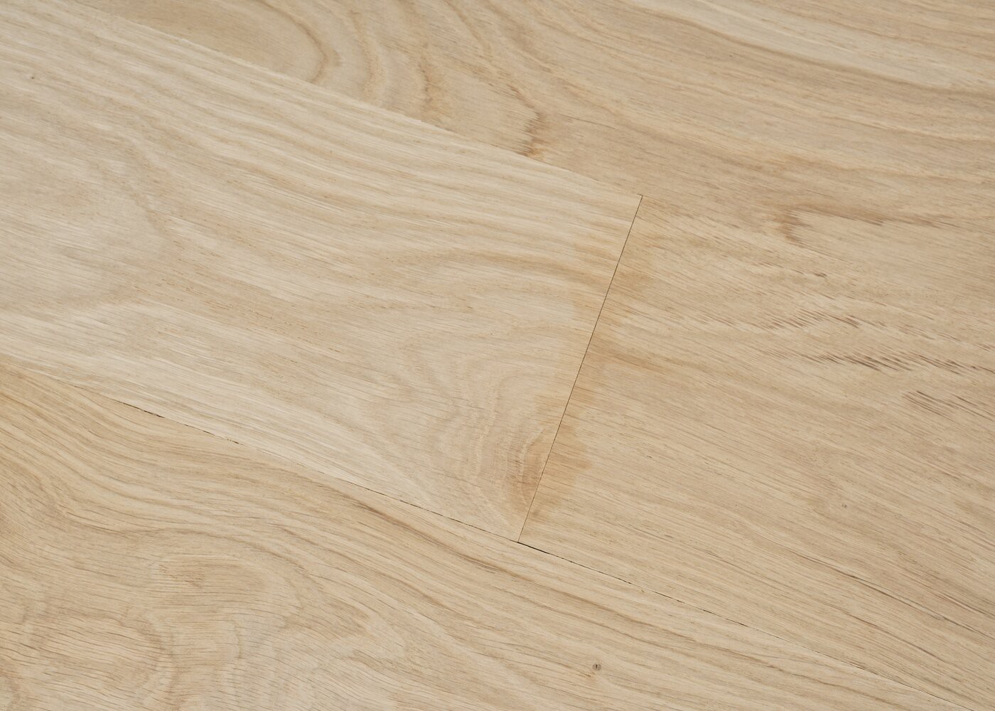 Parquet chêne massif Brut Elégance NF 14x110x300-1500