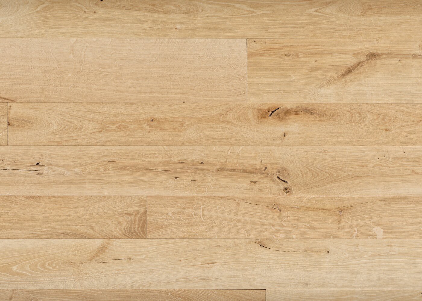 Parquet chêne massif Brut Matière brossage accentué 23x100-200x500-2400