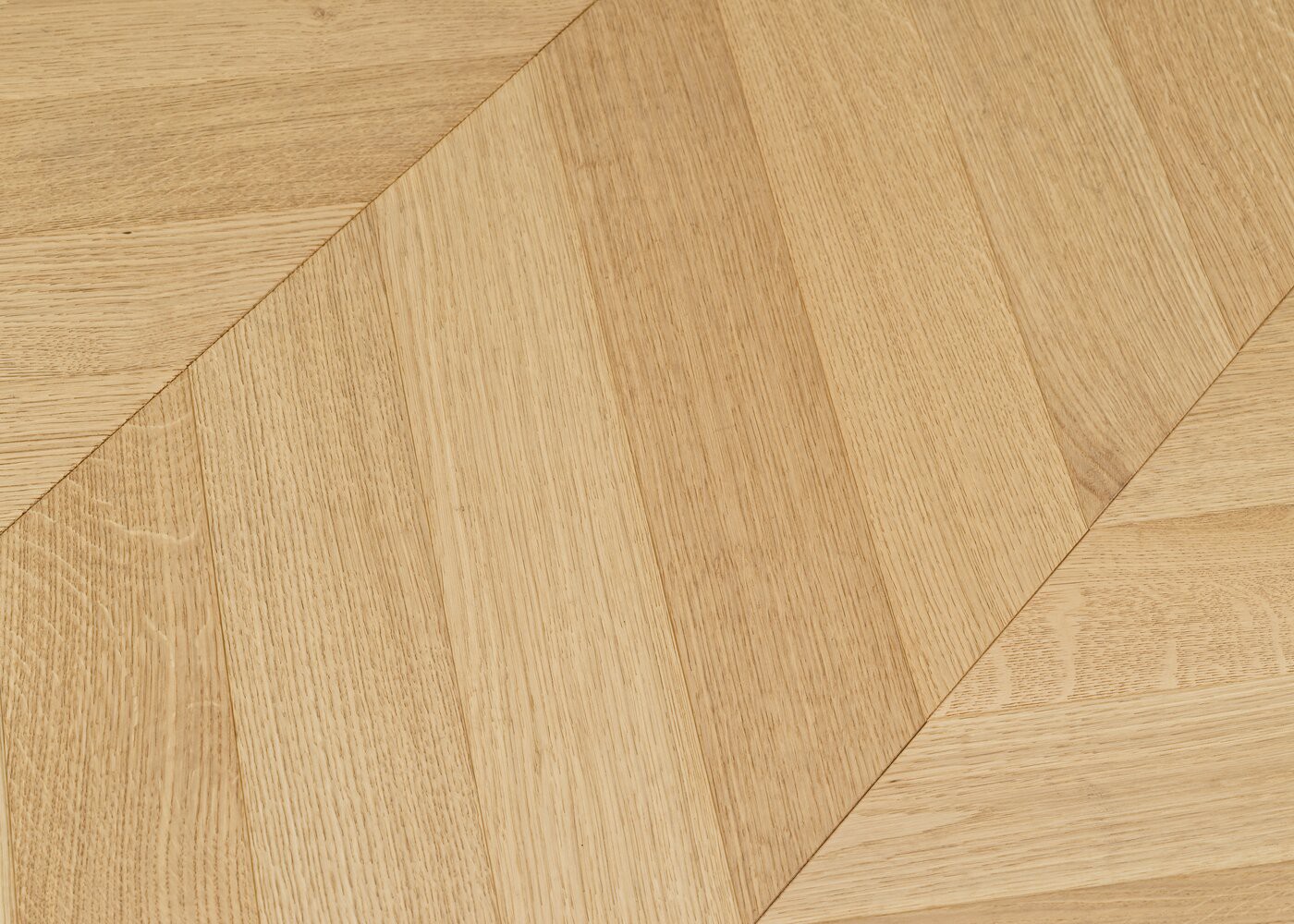 Parquet chêne massif PALAIS ROYAL Point de Hongrie PRBis GO4 14x90x510(PàT) 45°