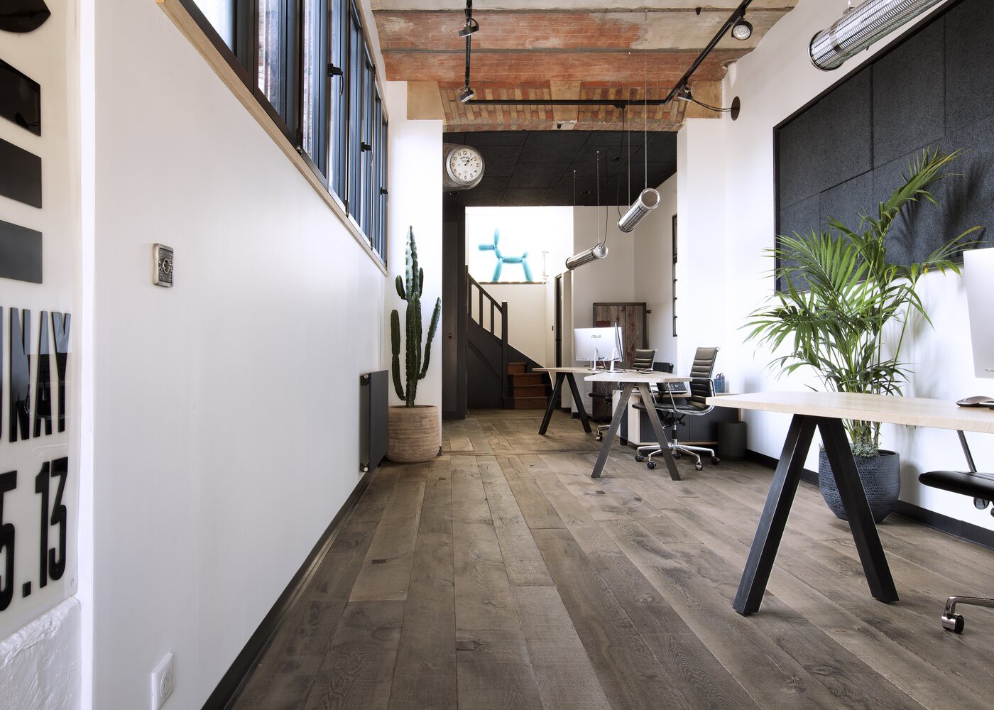 Parquet chêne massif SONAR vieilli usé déformé huile aqua 20-23x140-220x1800-2700