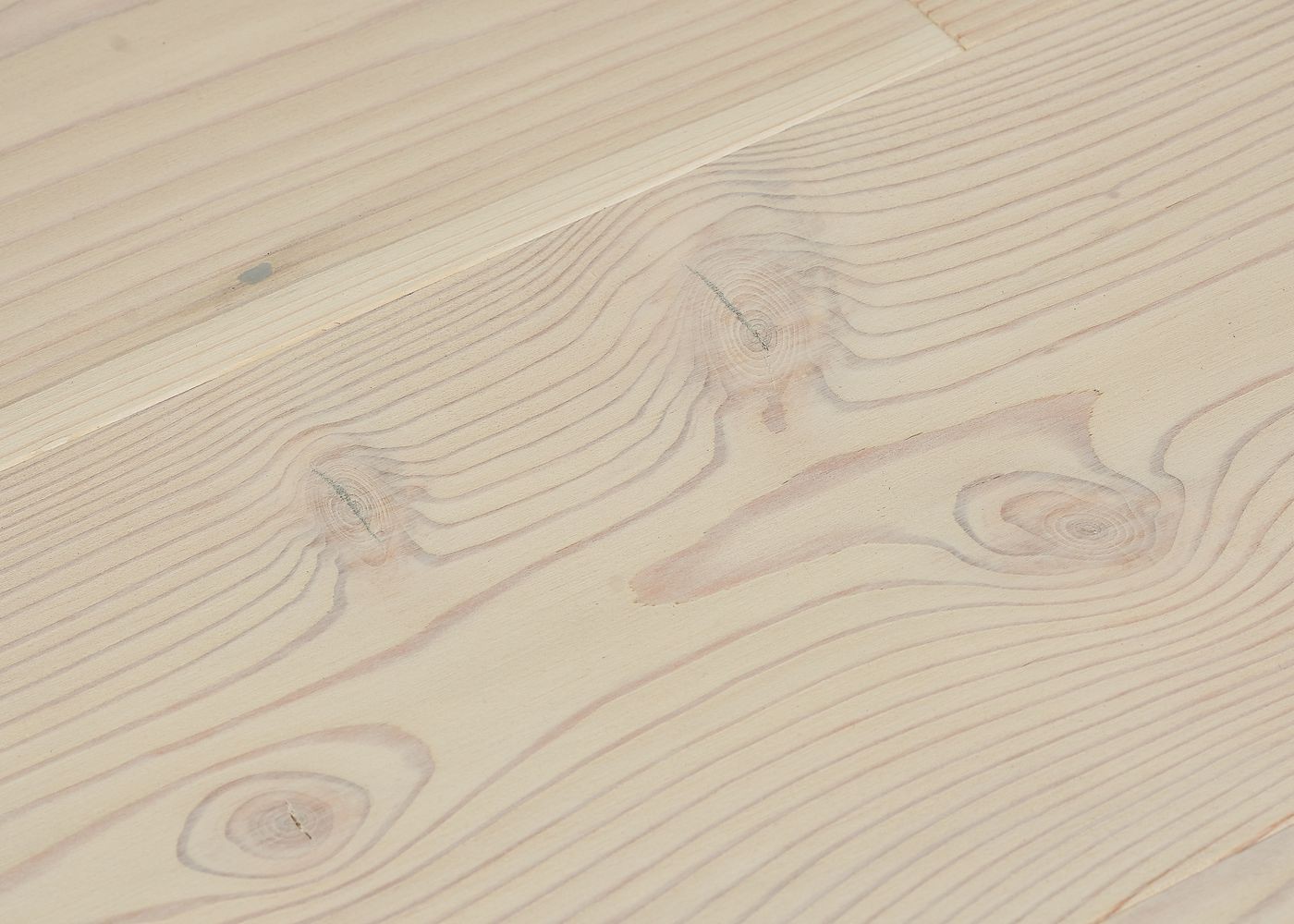 Parquet Mélèze contrecollé brossé Matière huilé BLANC PROFOND 15x192x2400