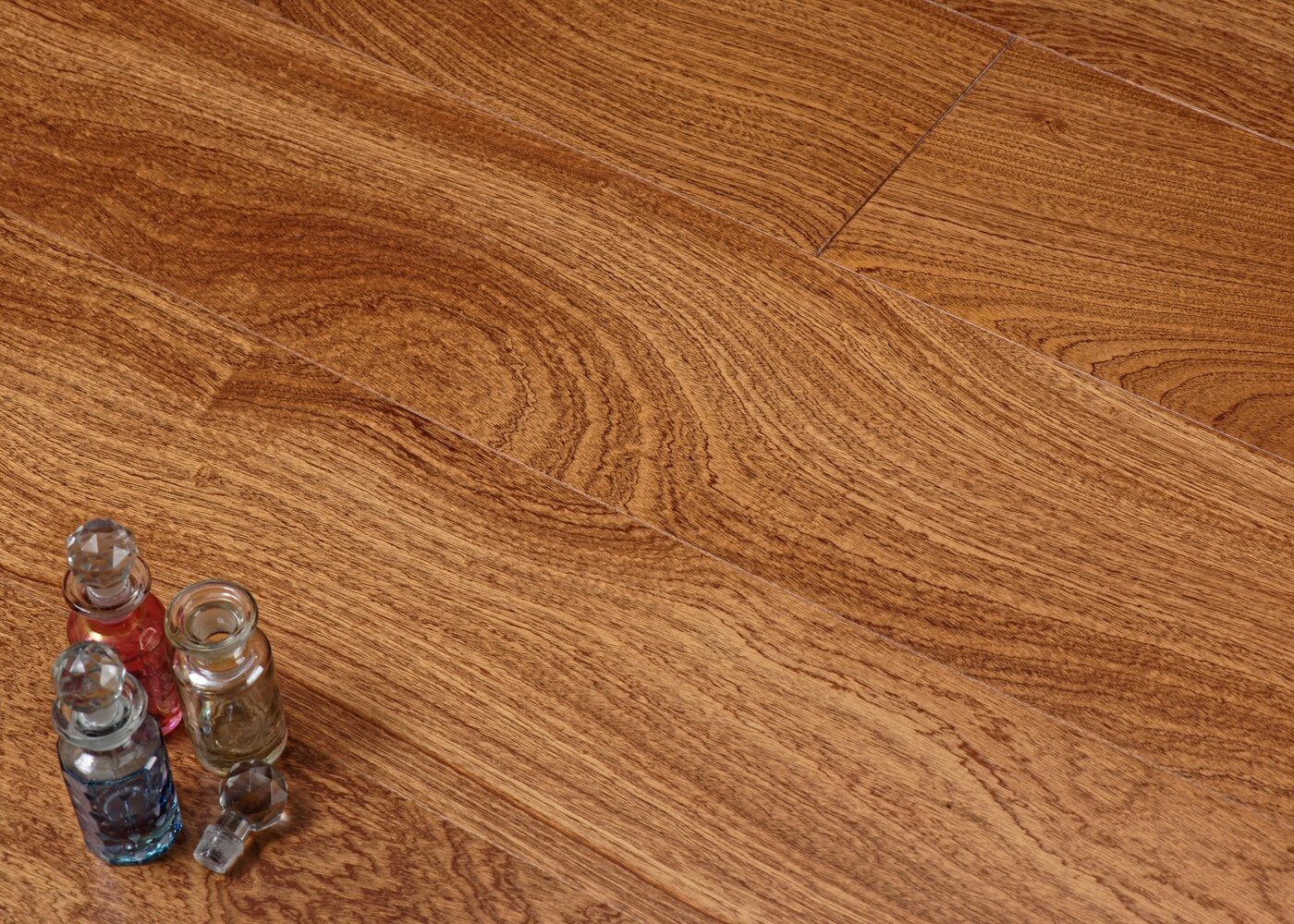 Parquet Sapelli contrecollé vernis mat 120x10x500-1500