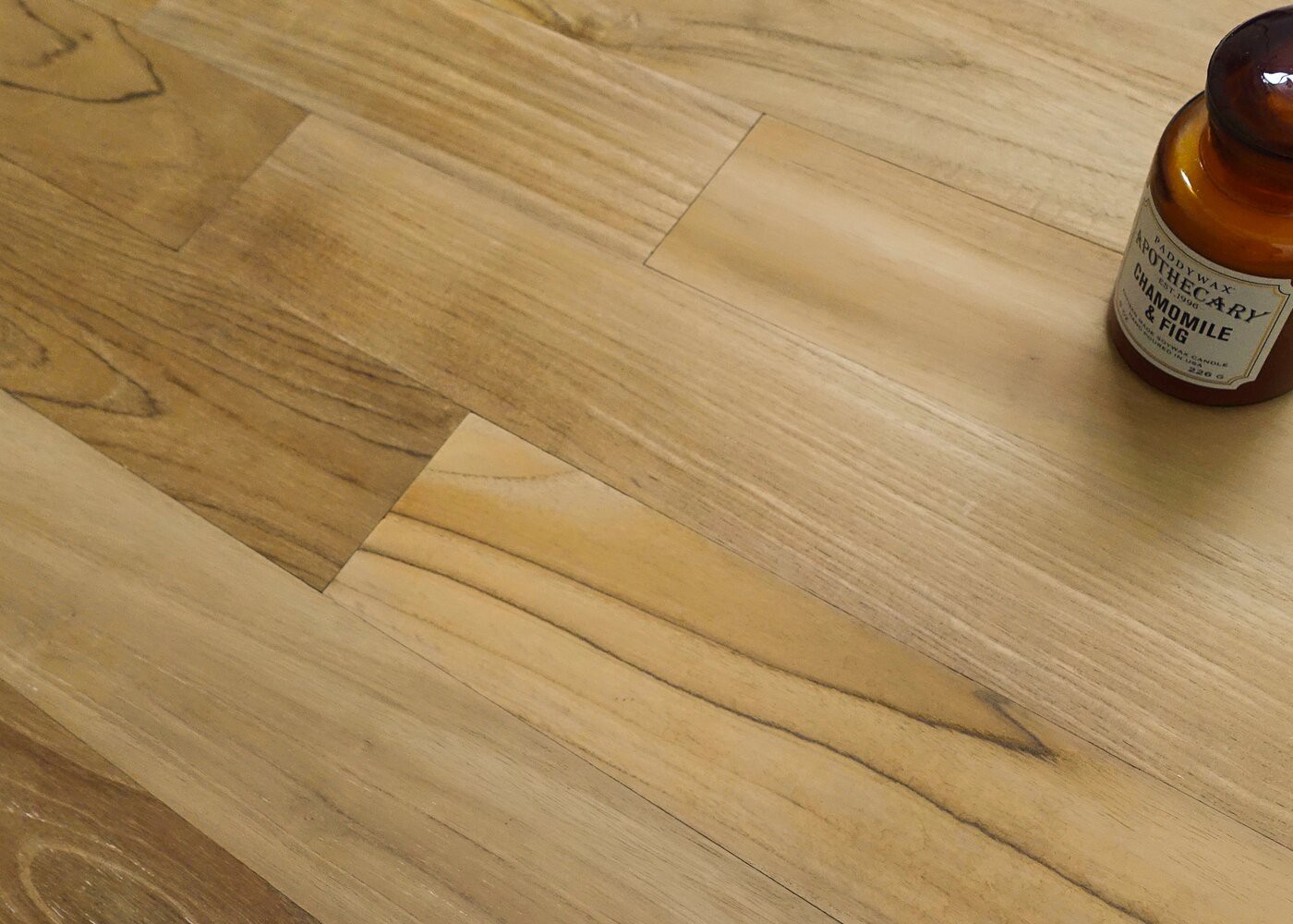 Parquet Teck d'Indonésie massif Premier Brut G0 12x90x300-900