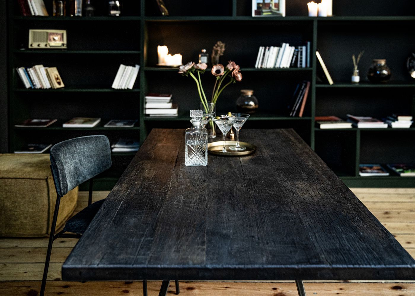Plateau de table CARACAS à partir de vieux fond de wagon en bois exotique