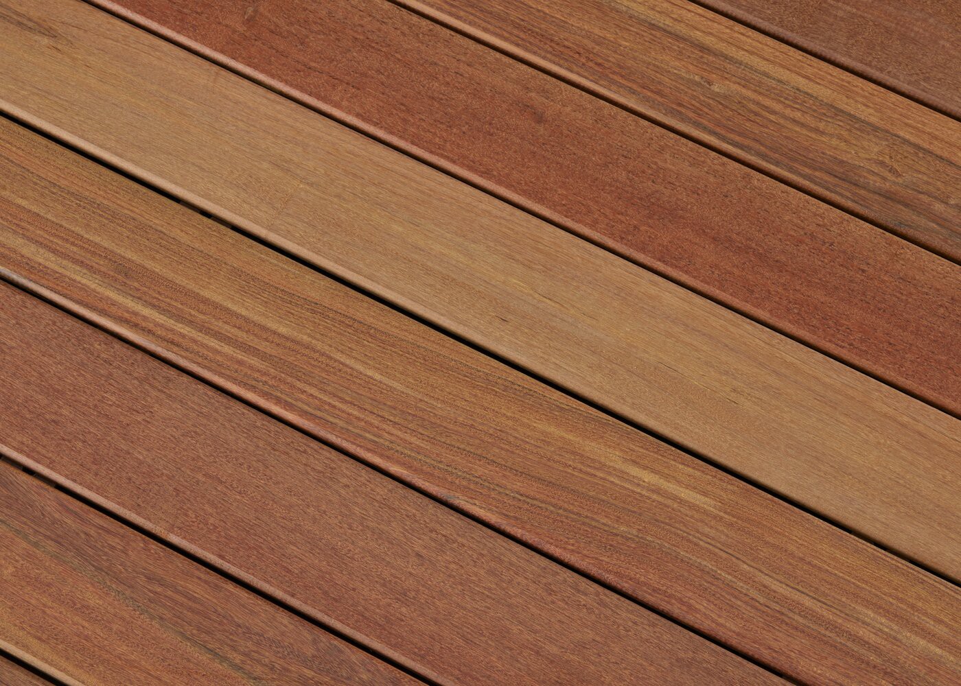 Lame de terrasse Ip&eacute; fixation invisible 1 face lisse - rainure et languette bout Lisse 21x100x800-2100