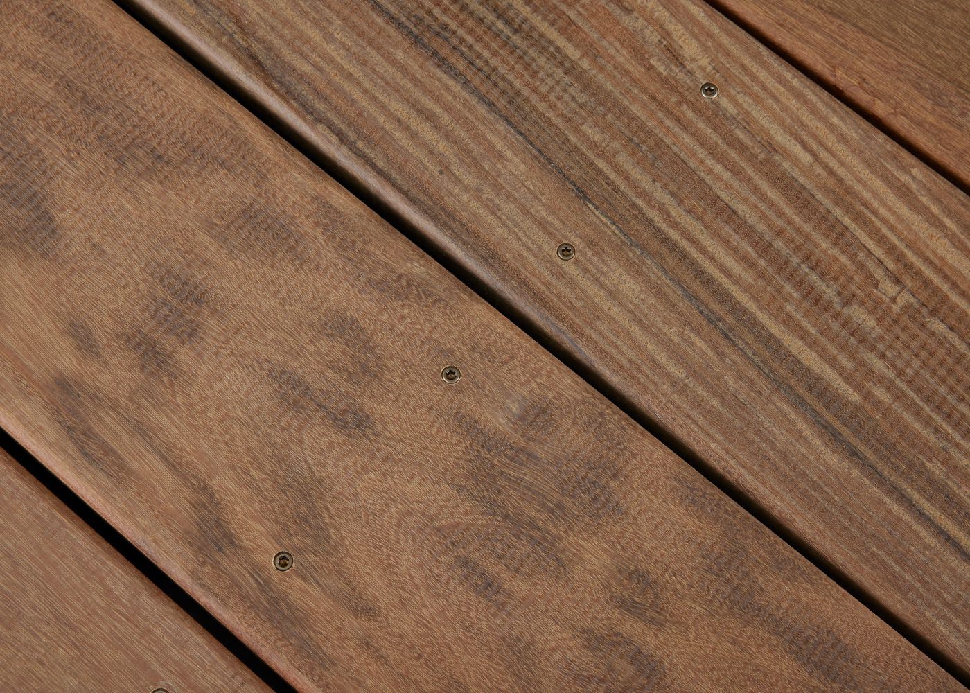 Lame de terrasse en Ipé choix courant rives arrondies fixation à visser 2 faces lisses 19x140x1850