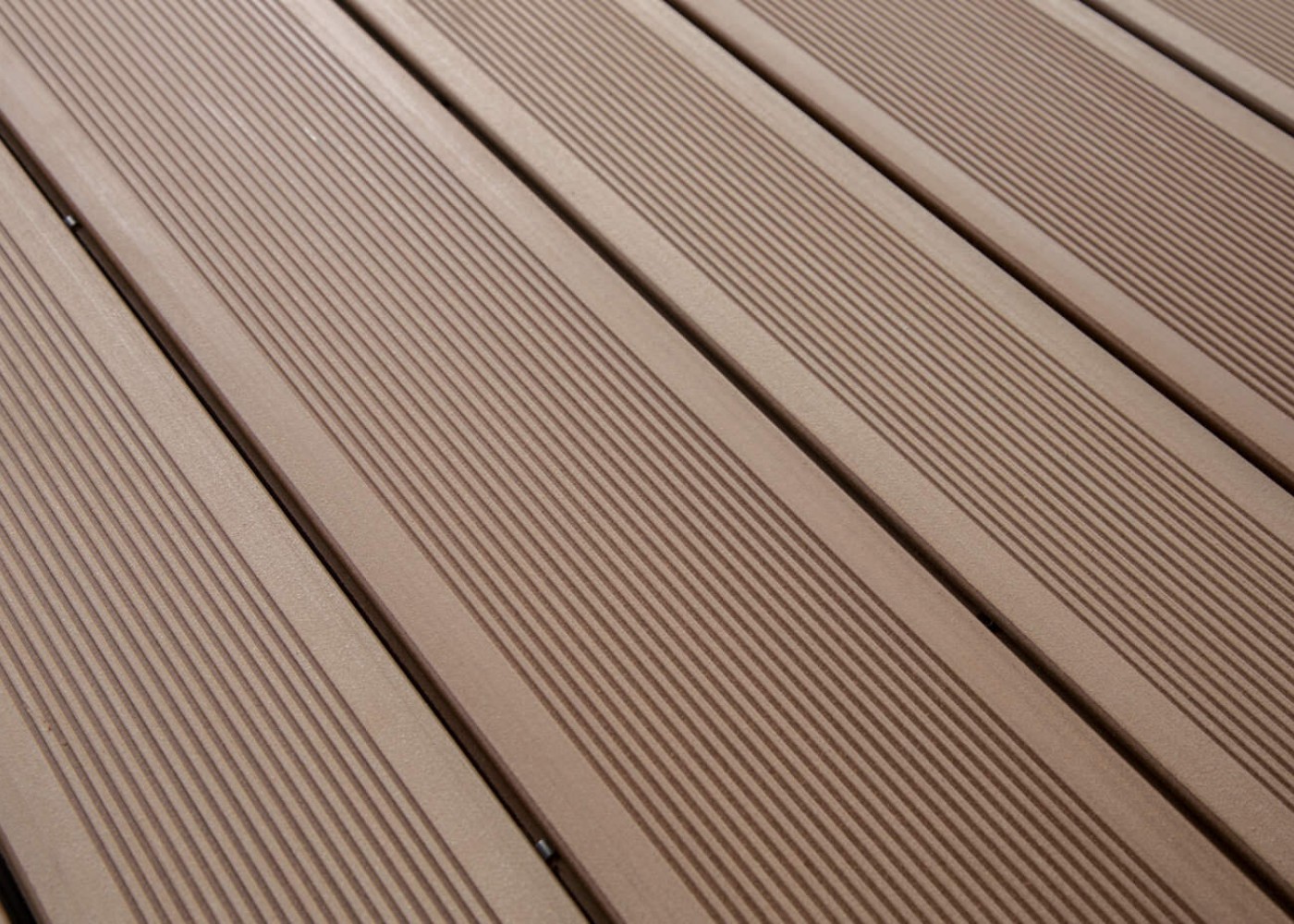 Terrasse composite El&eacute;gance fixation invisible Brun Exotique rainur&eacute; 23x138x4000