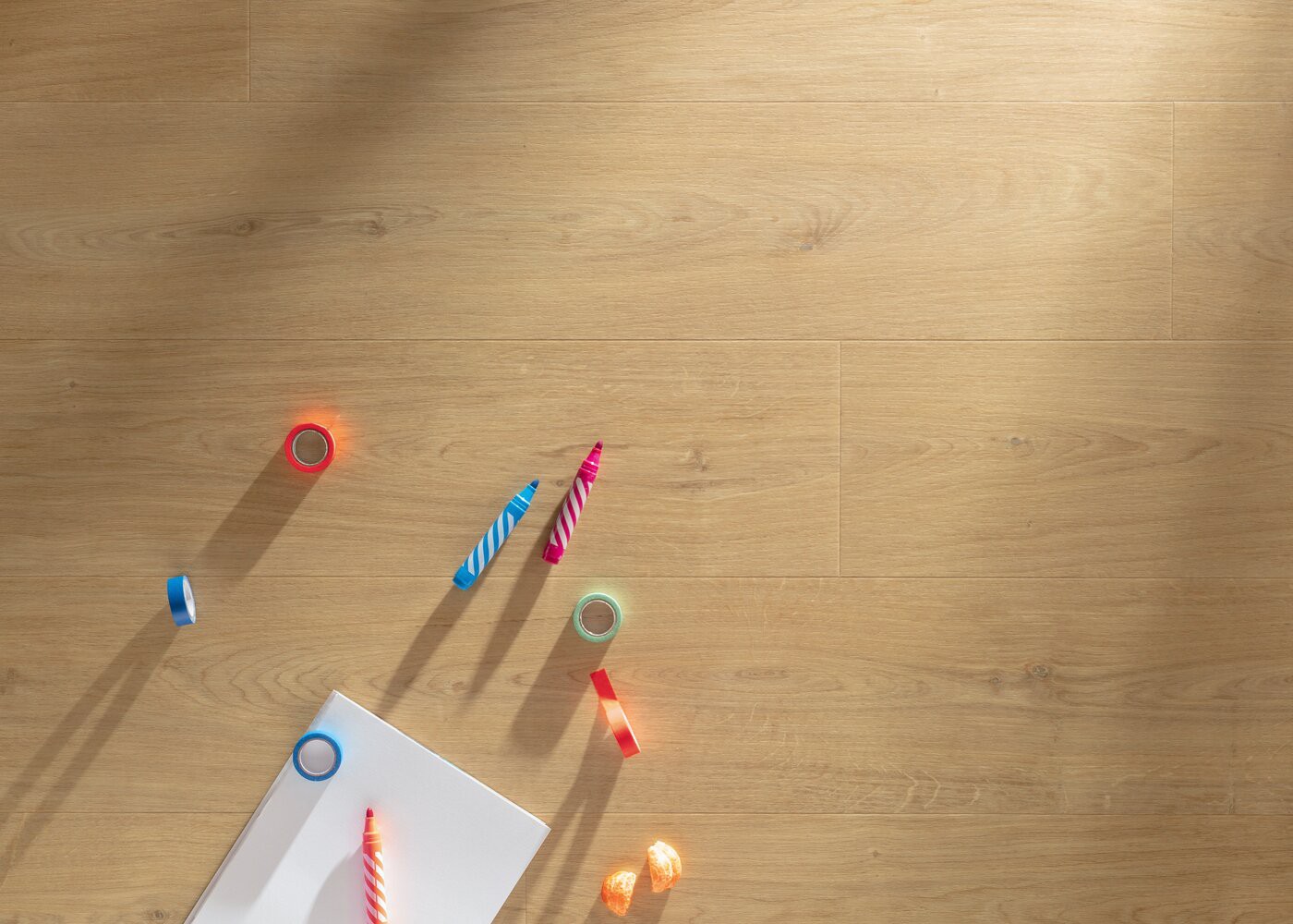 Vinyle rigide Ch&ecirc;ne Croissant passage commercial 4.5x225x1524